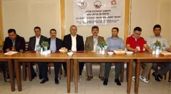 Yeni Dünya Vakfı Gençleri Geleceğine Sahip Çıkıyor