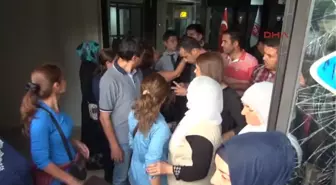 TRT Binasına Gelen 25 Kadın ve 3 Gazeteci Gözaltına Alındı