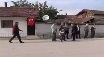 İnegöl Şehit Astsubayın Yakınlarına Başsağlığı Ziyareti