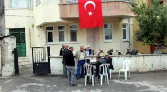 Şehit Polisin Babasının Evinde Yas