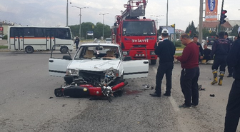 2 Kişinin Yaralandığı Kaza Mobese Kamerasına Yansıdı