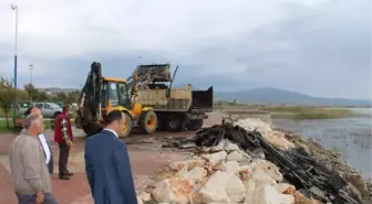 Beyşehir'de Batık Teknelerin Gölden Çıkarılması Memnun Etti