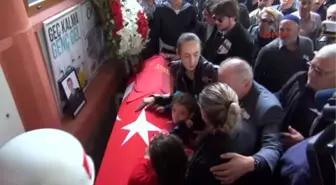 Kocaeli Şehit Pilot'un Cenaze Namazında Duygusal Anlar Yaşandı