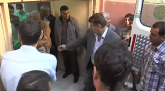 Öldürülen Gazete Dağıtıcısının Cenaze Töreni