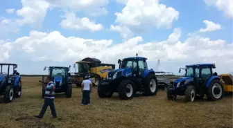 New Holland T480s ve Td4b, Türk Çiftçisinin Beğenisine Sunuldu