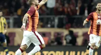 Wesley Sneijder Geleneği Sürüyor