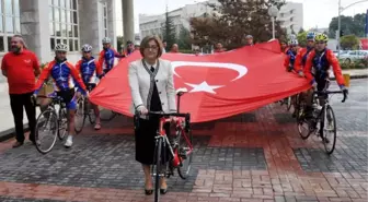 Çocuk Felci İçin Pedal Çeviriyorlar