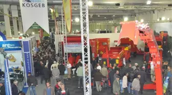 Bayramiçli Çiftçiler Tarım Fuarını Ziyaret Etti