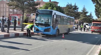 Halk Otobüsünün Çarptığı Kadın Hayatını Kaybetti