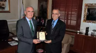 Bakan Yardımcısı Arıcı, Başkan Yılmaz'ı Ziyaret Etti