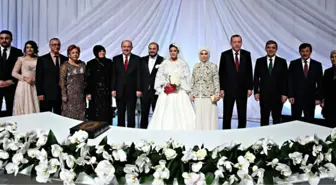 Cumhurbaşkanı Erdoğan ve Başbakan Davutoğlu Nikah Şahitliği Yaptı