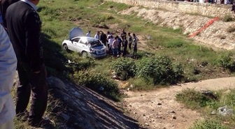 Hatay'da Otomobil Kanala Uçtu: 1 Yaralı