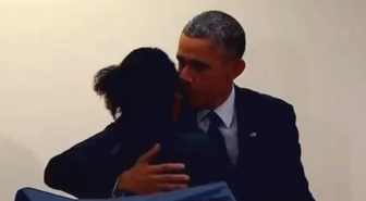 Obama'ya Sürpriz Çıkış: Kız Arkadaşıma Dokunma!