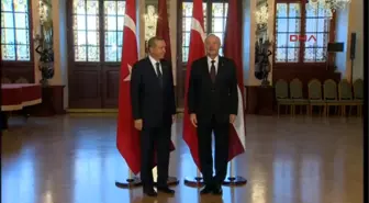 Cumhurbaşkanı Erdoğan, Letonya'da Resmi Törenle Karşılandı