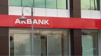 Akbank'ın Dokuz Aylık Net Karı 2 Milyar 416 Milyon Lira Oldu