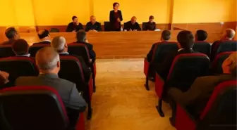 Edremit'te Tarım Alanları ve Sulama Sorunlarına İlişkin Brifing Verildi