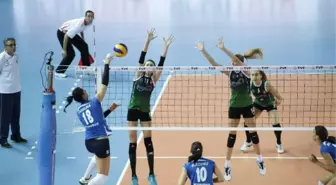 Vakıfbank Sezona Galibiyetle Başladı