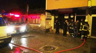 Boya Malzemesi Satılan İşyerinde Çıkan Yangın Korkuttu