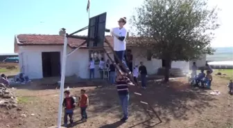 Boyadıkları Okulların Çevre Düzenlemesini Yapıyorlar