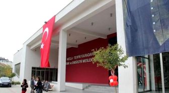 12 Milyon Harcanarak Yapılan Lise Törenle Açıldı