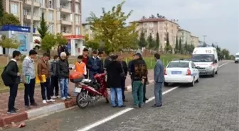 Motosiklet Öğrenciye Çarptı