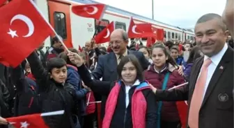 Tekden'in 7. Cumhuriyet Treni Sivas'a Doğru Yola Çıktı