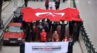 Tokat'ta Kızılay Yürüyüşü