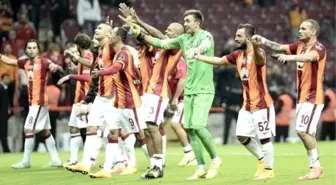 Galatasaray'ın Kasımpaşa Maçı 11'i Belli Oldu! Sabri Kadroda Sneijder Yedek