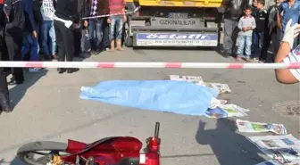 Motosiklet Tır'ın Altına Girdi: 1 Ölü, 1 Yaralı