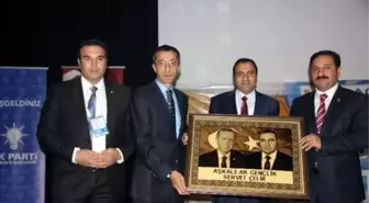 AK Parti Kervan'la Yola Devam