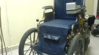 Giresun'da Engelli İki Öğrenciye Akülü Araba Hediye Edildi