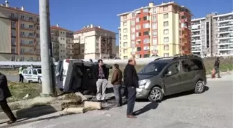 Şans Eseri Burnu Bile Kanamadı