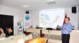 Antalya'da 'Şehircilik Sorunları ve Çözüm Önerileri' Toplantısı