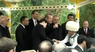 Berdimuhamedov, Erdoğan'a At Hediye Etti