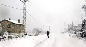 Mahsur Kaldığı Yayla Evinden Kendi İmkanlarıyla Kurtuldu