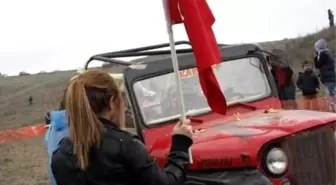 Off- Road Yarışında Sürpriz Evlenme Teklifi