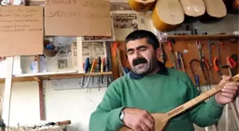 Aşık Veysel'in Asırlık Emanetine Gözü Gibi Bakıyor