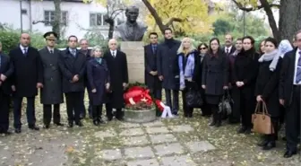 Atatürk, Macaristan'daki Güneşdağı Parkında Törenle Anıldı