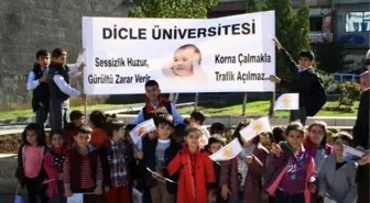 Dicle Üniversitesi: Korna Çalmakla Trafik Açılmaz