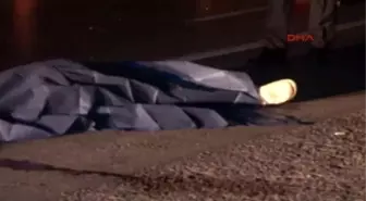 İzmir Kamyonetin Çarptığı Yaya Hayatını Kaybetti