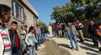 Suriye Sınırında Jandarmanın Kaçakçılara Ateşinden, Baba ile Oğlu Vuruldu İddiası