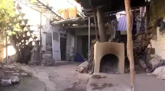 Madenci Annesi: Benim Çocuğum Uyanıktır, Madende Saklanmıştır