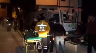 Bolu'da Freni Boşalan Çöp Kamyonu Kaza Yaptı: 2 Yaralı