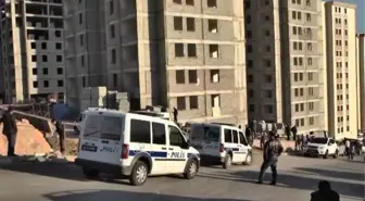 İnşaattan Düşen İşçi Hayatını Kaybetti