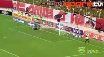 Kadu, Rogerio Ceni'yi Fena Bombaladı!...