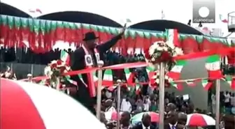 Nijerya Devlet Başkanı Goodluck Jonathan Yeniden Aday