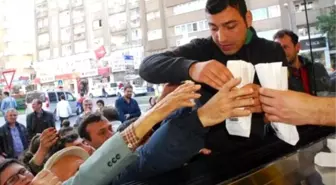 Samsun'da Ücretsiz Dönere Büyük İlgi