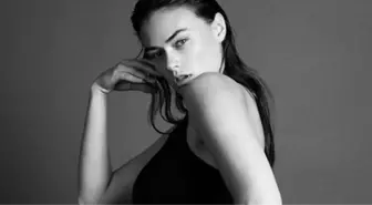 Manken Myla Dalbesio'nun Bedeni ABD'yi Karıştırdı