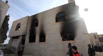 Radikal Yahudi Yerleşimciler Camiyi Yaktı