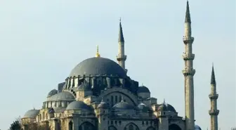 Tarihi Cami Ayağa Kaldırıldı